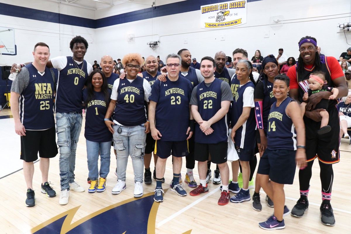 The Harlem Wizards Came to Newburgh- News - NECSD