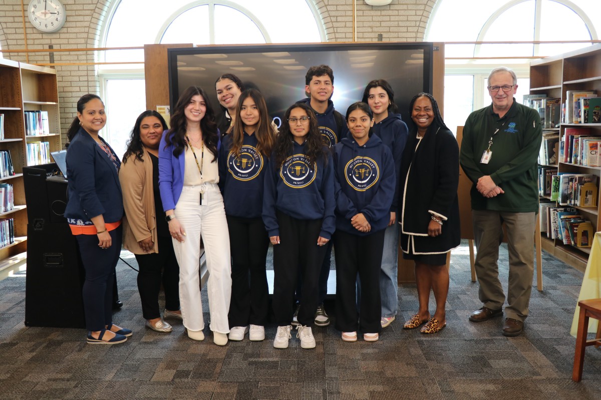 Thumbnail for Twenty-four Scholars Represent NFA at Angelo del Toro's Puerto Rican/Hispanic Youth Leadership Institute (PR/HYLI)