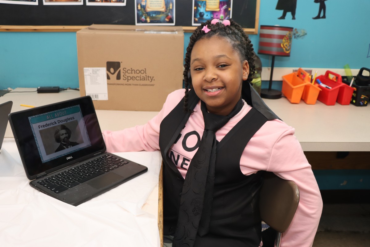 Thumbnail for Heritage Middle School Students Host Living 