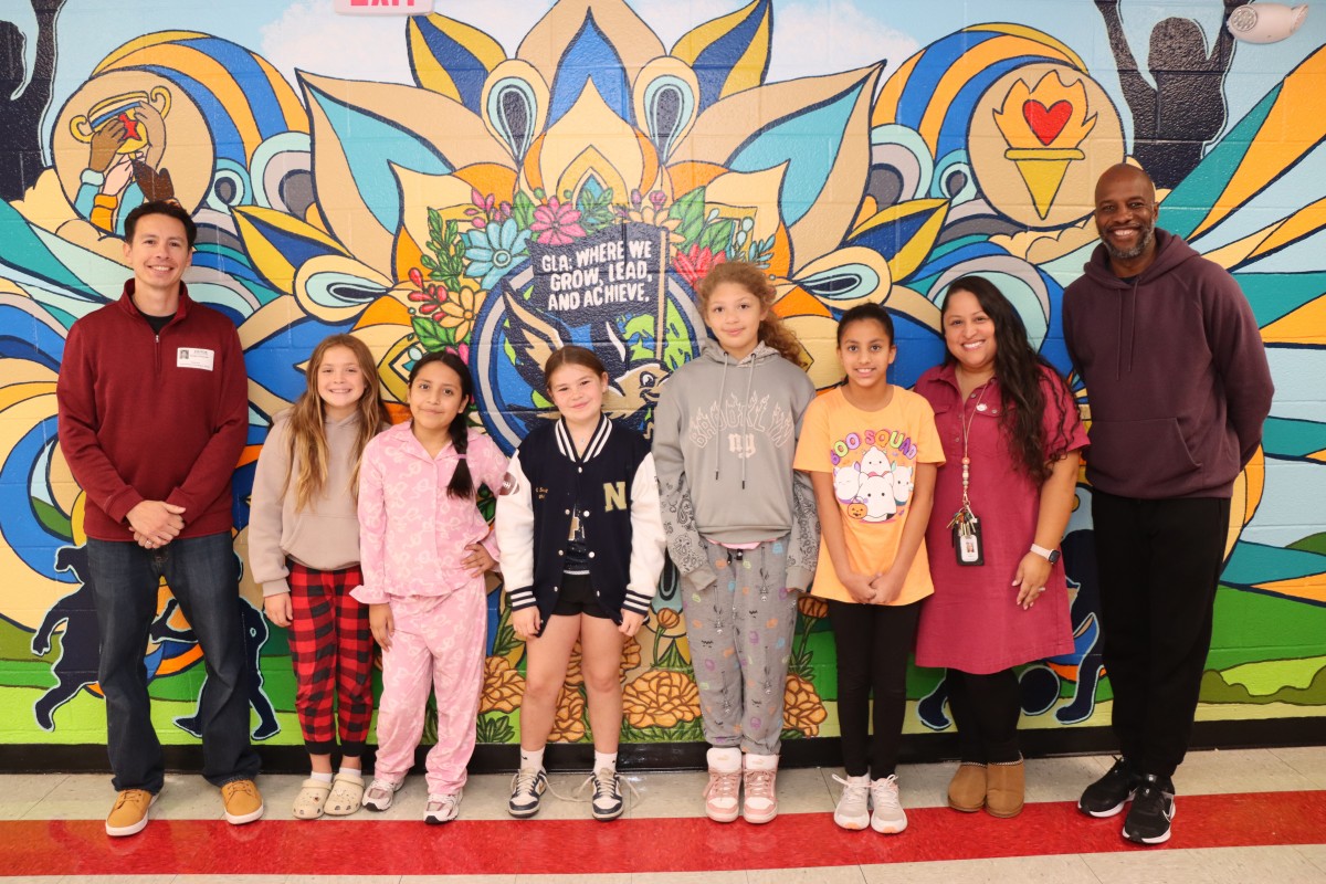 Thumbnail for Gardnertown Scholars Leave their Mark with Mural