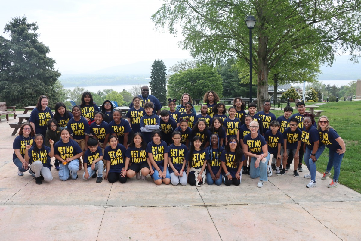 Thumbnail for Gidney Avenue Memorial School (GAMS) 5th Graders “Set No Limits” Visiting College Campus