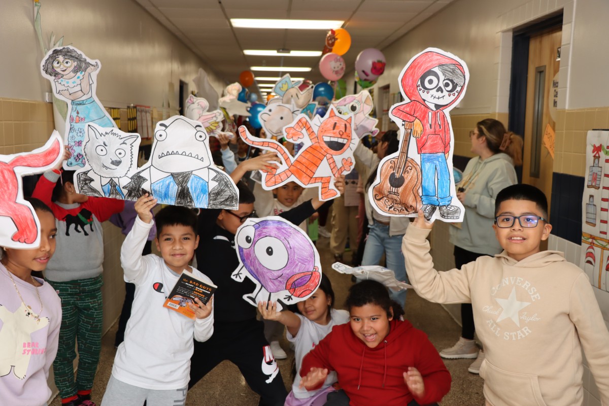 Thumbnail for GAMS Students Create their Own Macy's Thanksgiving Day Parade