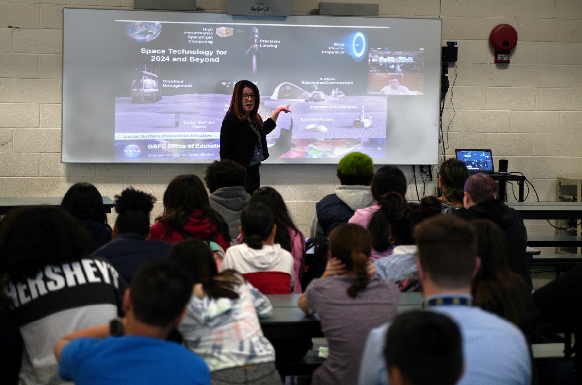 Ms. Aileen Toback teaching students about the NASA project.