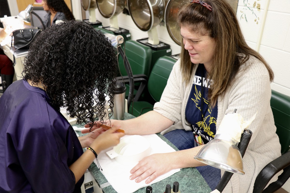 Teacher gets nails done