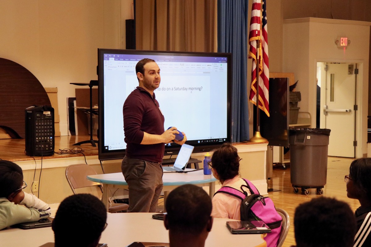 Mr. Pagliaro presents to students.