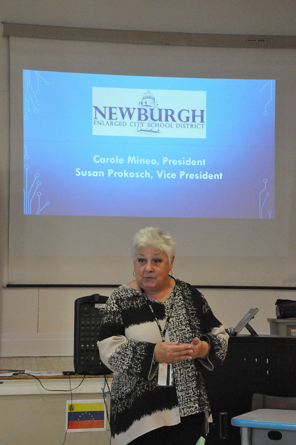 Board President Carole Mineo talks to students. - 2
